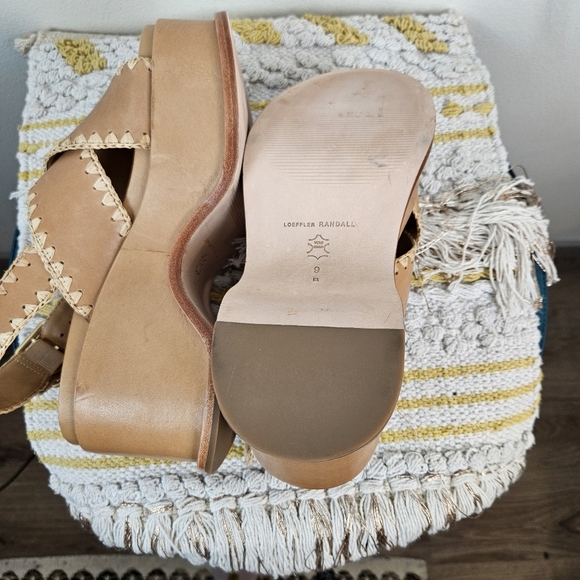 LOEFFLER RANDALL Mae Cross Strap Platform Sandals with Crochet Stitch Size 9B - Picture 11 of 12